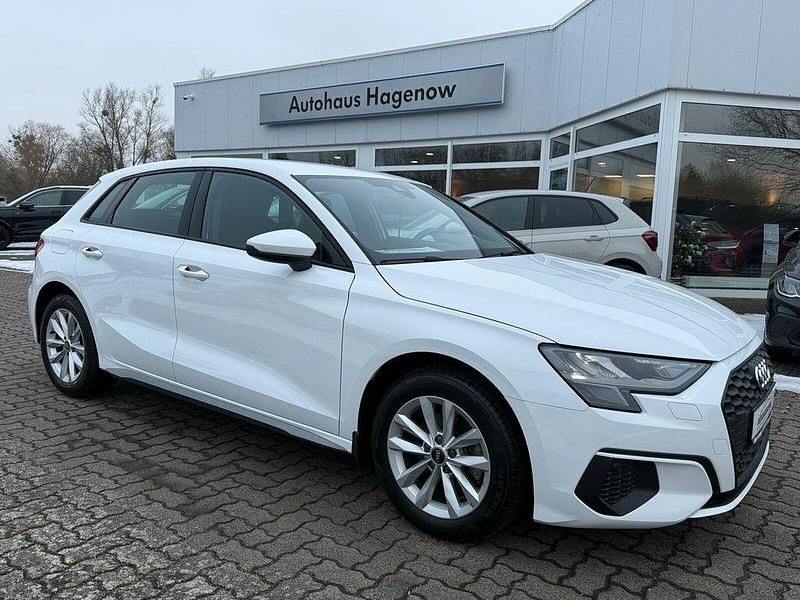 Gebraucht Audi A3 Sport 150 PS (110 kW) 2023 Weiß Limousine