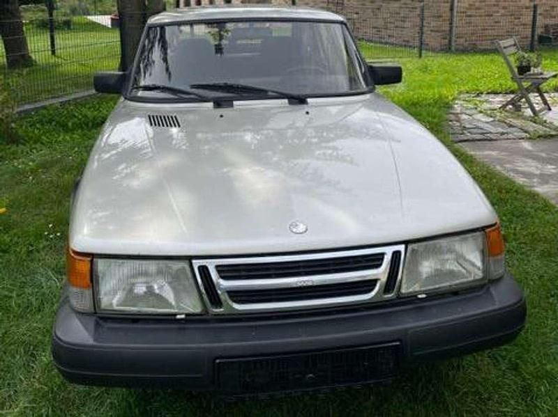 Grau Gebraucht 1992 Saab 900 Kleinwagen | 4.599 € - Bild 1/4