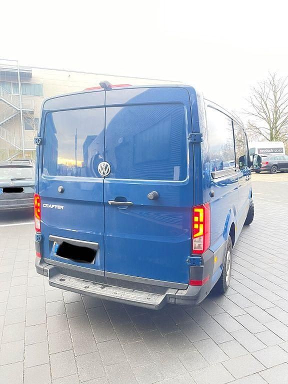 Second-hand VW Crafter 177 CP (130 kW) 2020 Albastru Van