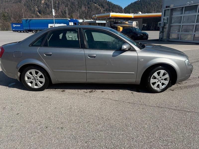 Usata Audi A4 150 CV (110 kW) 2005 Argento Berlina