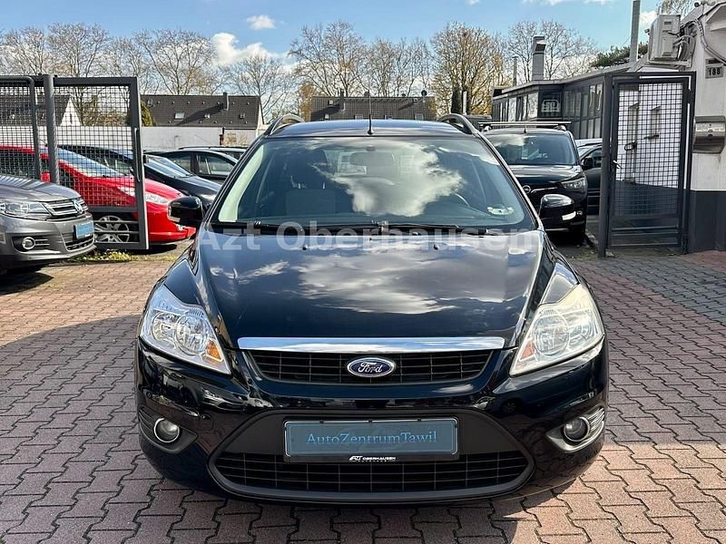 Gebraucht Ford Focus Style 101 PS (74 kW) 2011 Schwarz Kombi