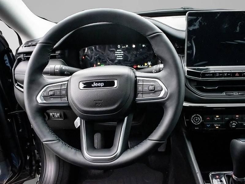 Gebraucht Jeep Compass Summit 131 PS (96 kW) 2025 Grau SUV