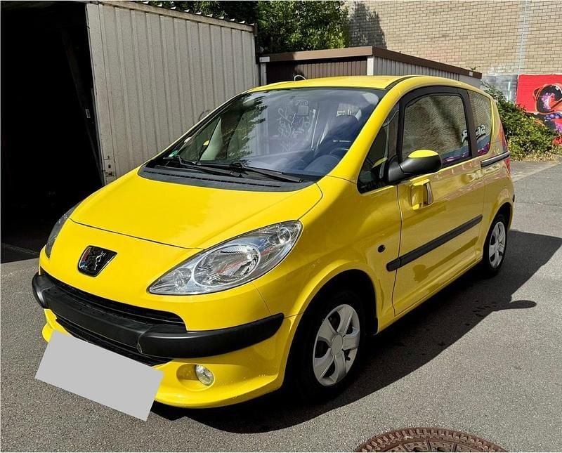 Gelb Gebraucht 2005 Peugeot 1007 Kleinwagen | 3.500 € (Fairer Preis) - Bild 1/4