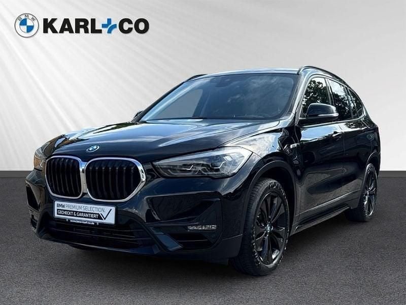 Schwarz Gebraucht 2022 BMW X1 Sport Line SUV | 27.988 € (Fairer Preis) - Bild 1/4