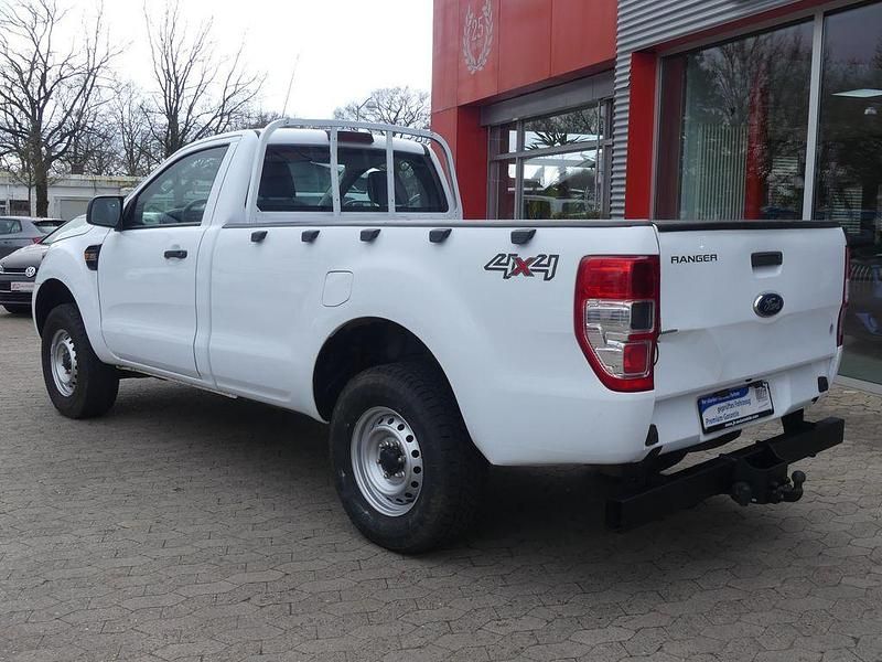 Gebraucht Ford Ranger XL 131 PS (96 kW) 2018 Frozen white Pickup