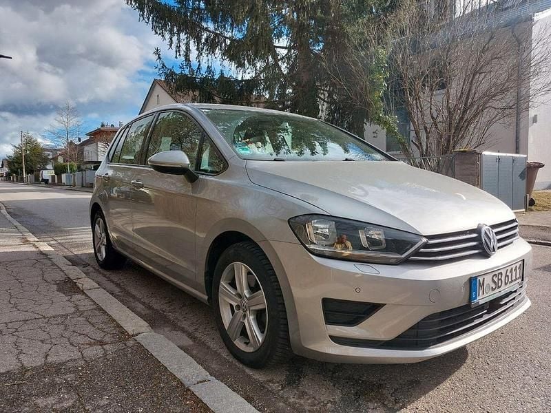 Silber Gebraucht 2014 VW Golf Sportsvan Comfortline Van / Kleinbus | 10.900 € (Etwas zu teuer) - Bild 1/4