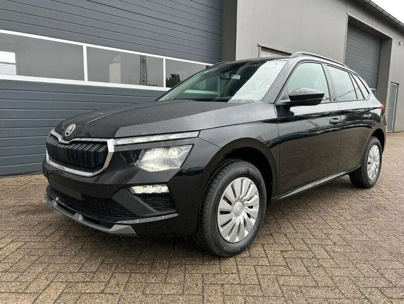 Schwarz Neu 2025 Skoda Kamiq Selection SUV | 26.999 € (Fairer Preis) - Bild 1/4