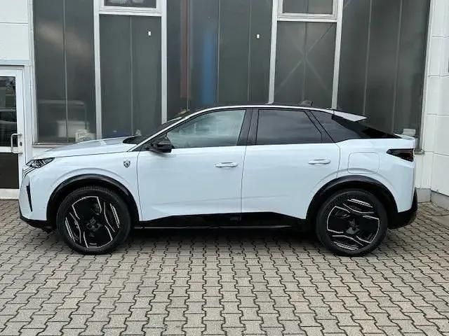 Gebraucht Peugeot e-3008 GT 156 kW (213 PS) 2024 Okenit weiss metallic SUV