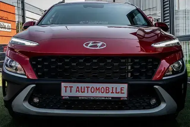 Gebraucht Hyundai Kona Pure 120 PS (88 kW) 2022 Rot SUV