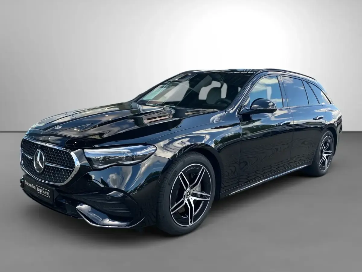 Gebraucht Mercedes E300 AMG 204 PS (150 kW) 2025 Schwarz Limousine