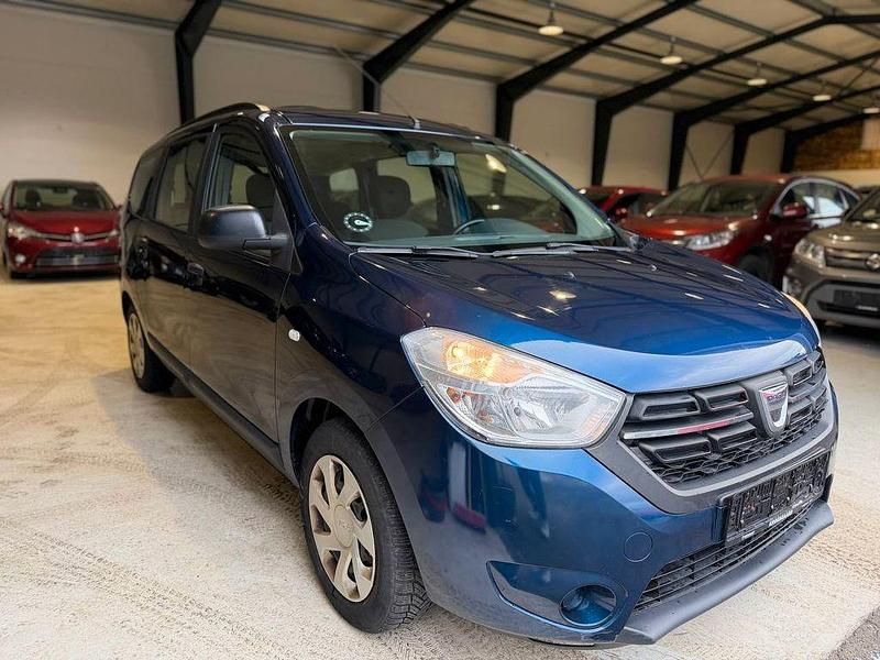Gebraucht Dacia Lodgy Lauréate 102 PS (75 kW) 2017 Blau Van / Kleinbus