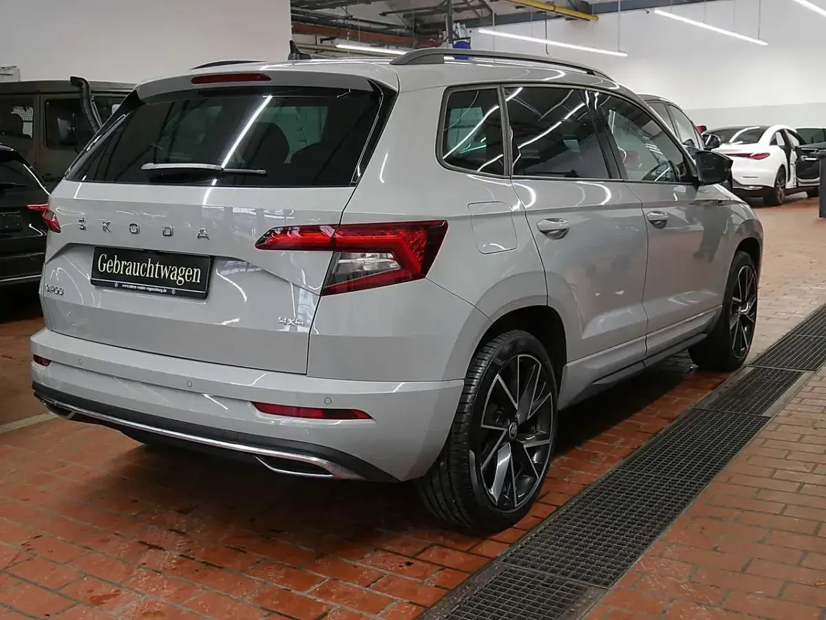 Gebraucht Skoda Karoq SportLine 150 PS (110 kW) 2019 Grau SUV