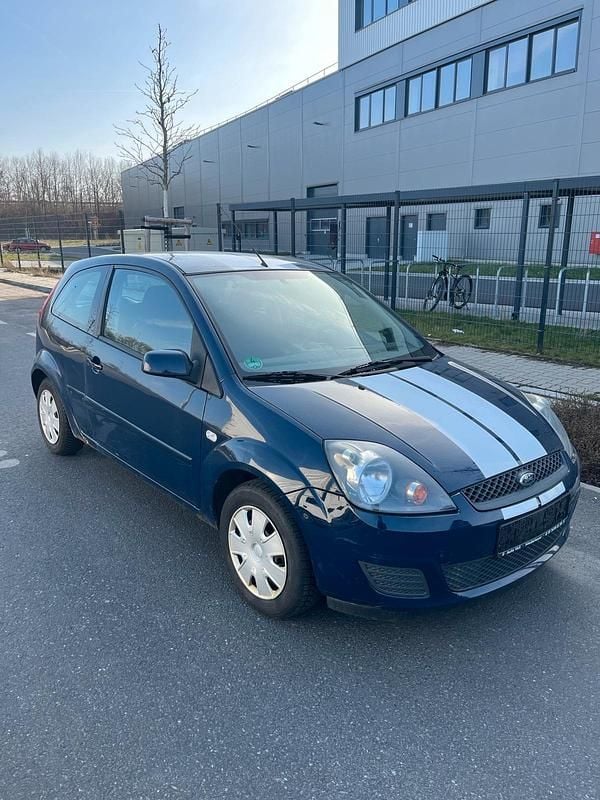 Gebraucht Ford Fiesta 2008 Blau Kleinwagen