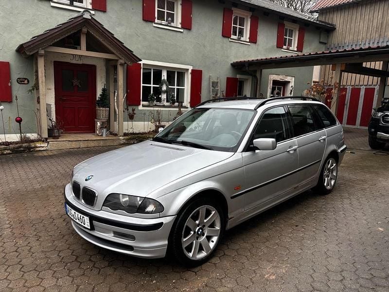 Gebraucht BMW 330 184 PS (135 kW) 2001 Silber Limousine