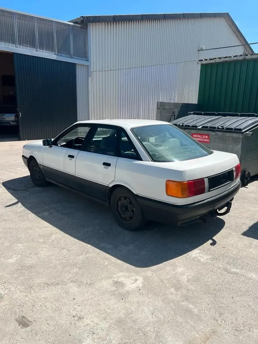 Gebraucht Audi 80 131 PS (96 kW) 1989 Weiß Limousine