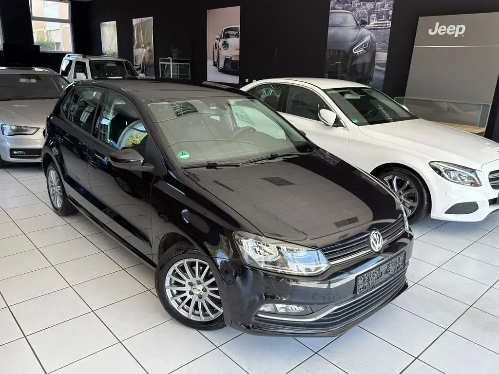 Gebraucht VW Polo Comfortline 90 PS (66 kW) 2015 Schwarz Limousine