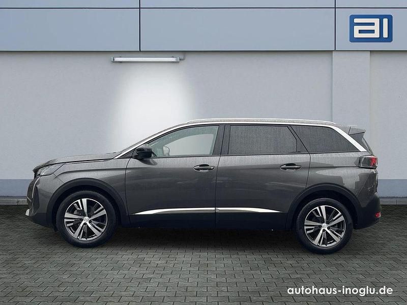Gebraucht Peugeot 5008 Allure 131 PS (96 kW) 2024 Grau SUV