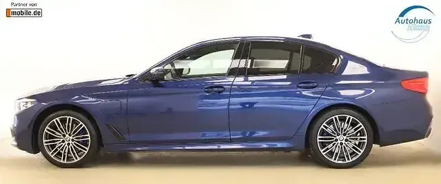 Używany BMW 530e M Sport 252 KM (185 kW) 2017 Niebieski Sedan/Limuzyna