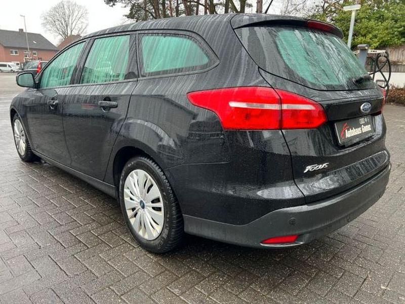 Gebraucht Ford Focus 120 PS (88 kW) 2015 Schwarz Kombi