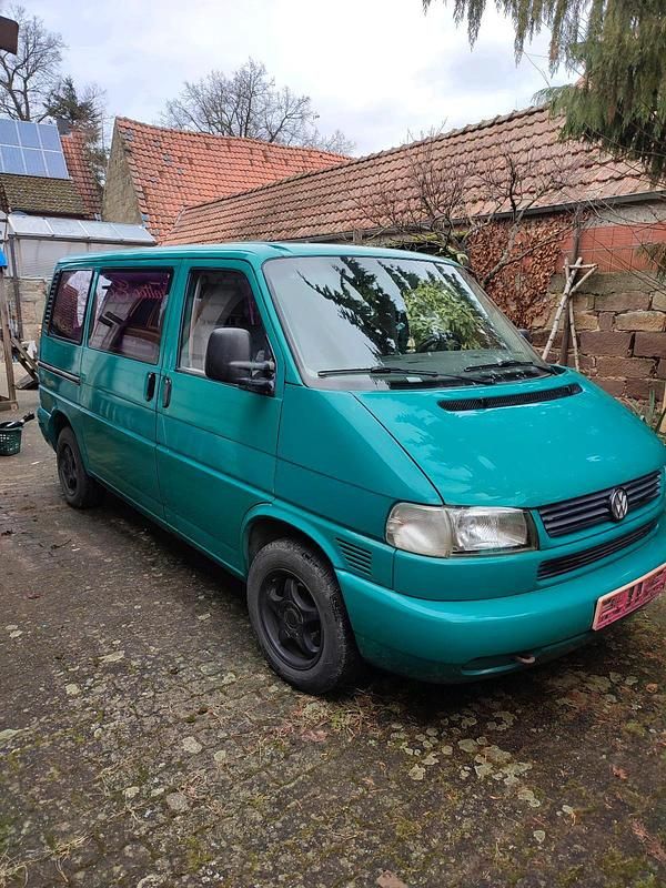 Gebraucht VW T4 78 PS (57 kW) 1996 Grün Van