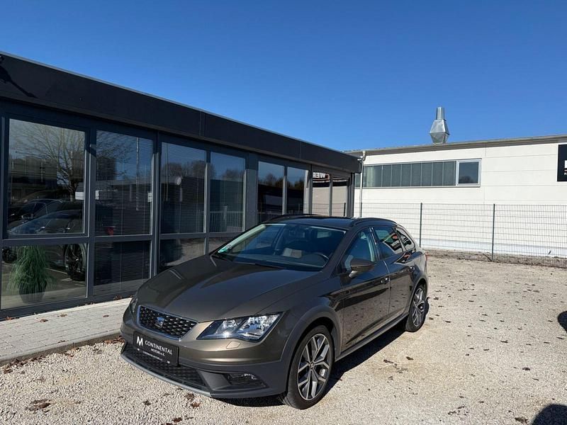 Gebraucht Seat Leon X-Perience 125 PS (91 kW) 2016 Braun Kombi