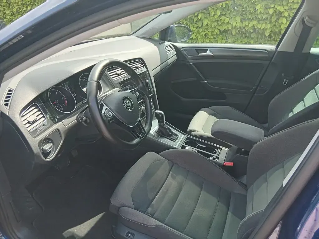 Gebraucht VW Golf VII Trendline 116 PS (85 kW) 2018 Blau Kombi