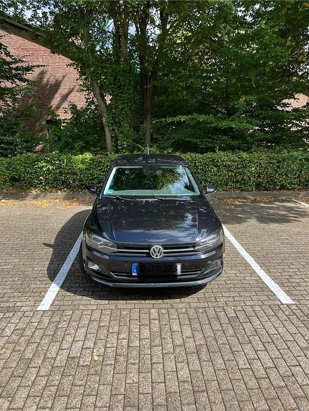 Schwarz Gebraucht 2017 VW Polo Kleinwagen | 9.000 € (Guter Preis) - Bild 1/4