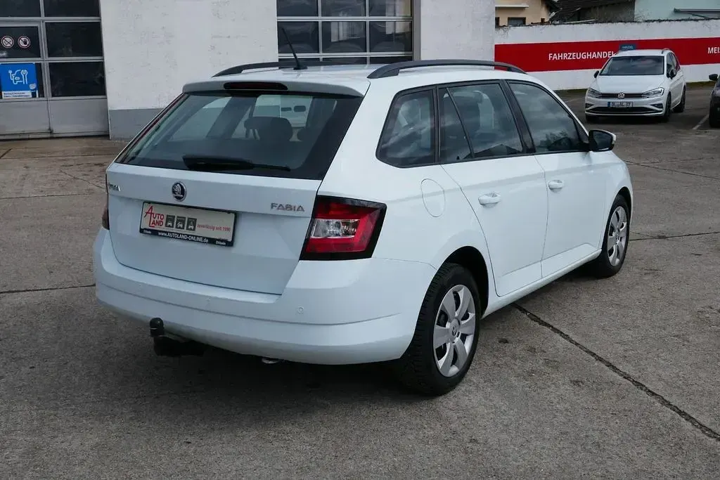 Gebraucht Skoda Fabia 90 PS (66 kW) 2015 Weiß Kombi