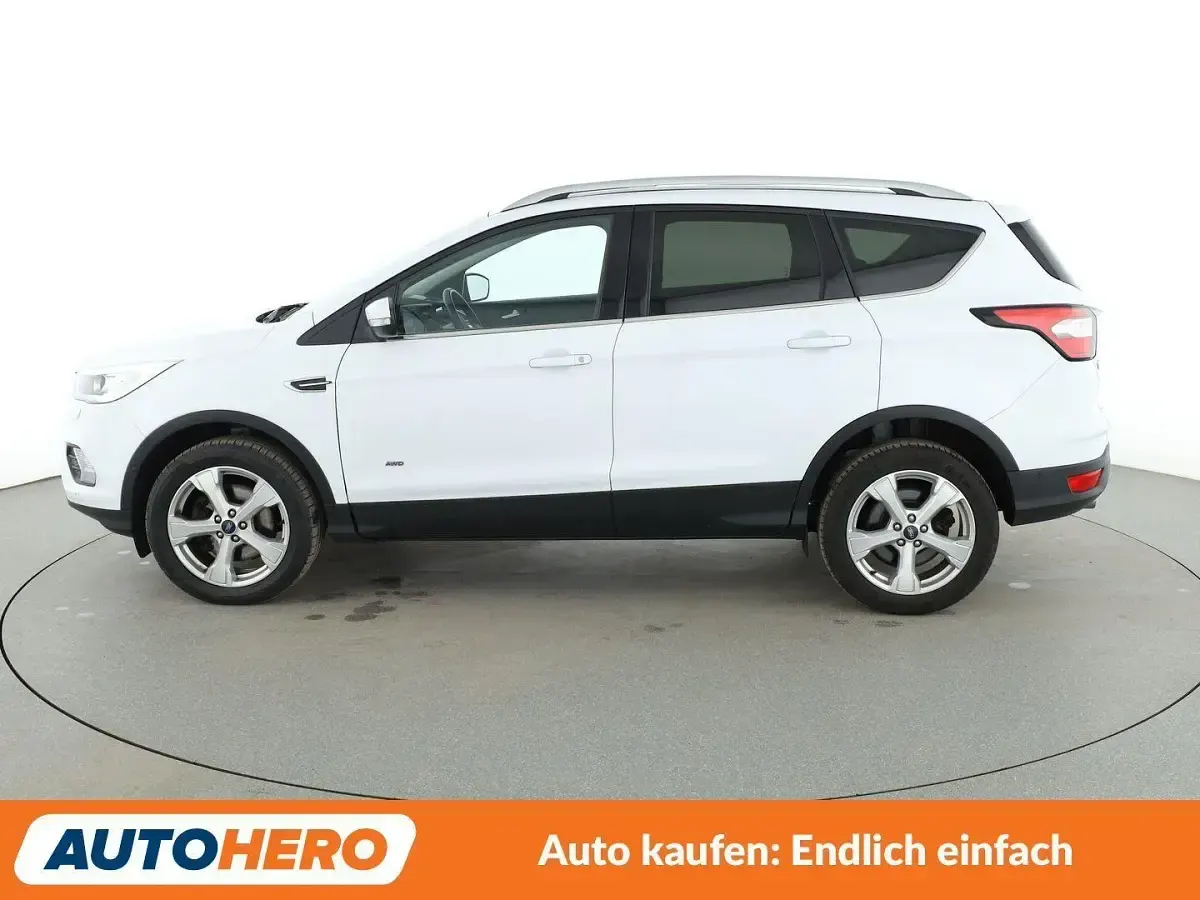 Usado Ford Kuga Titanium 179 HP (131 kW) 2018 Branco SUV