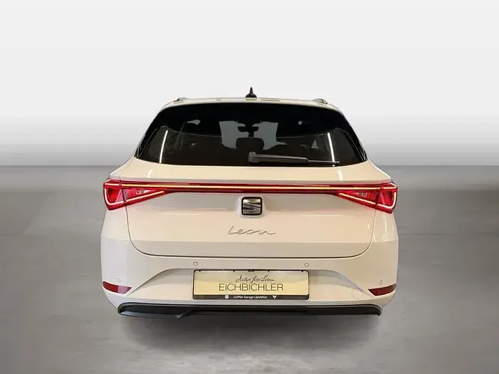 Gebraucht Seat Leon Style 150 PS (110 kW) 2024 Candy weiss Kombi