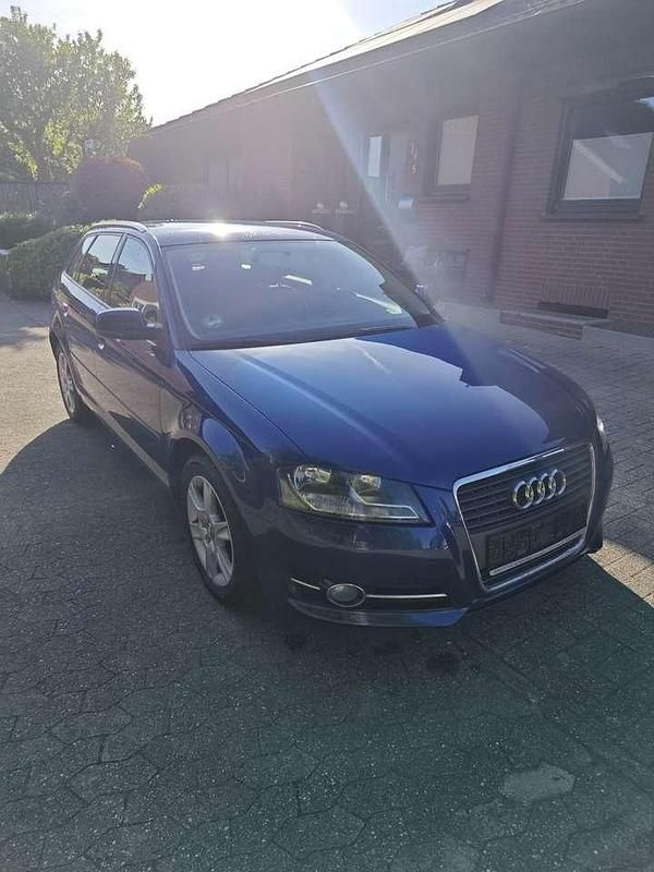 Gebraucht 2012 Audi A3 Attraction Limousine | 6.799 € (Guter Preis) - Bild 1/4