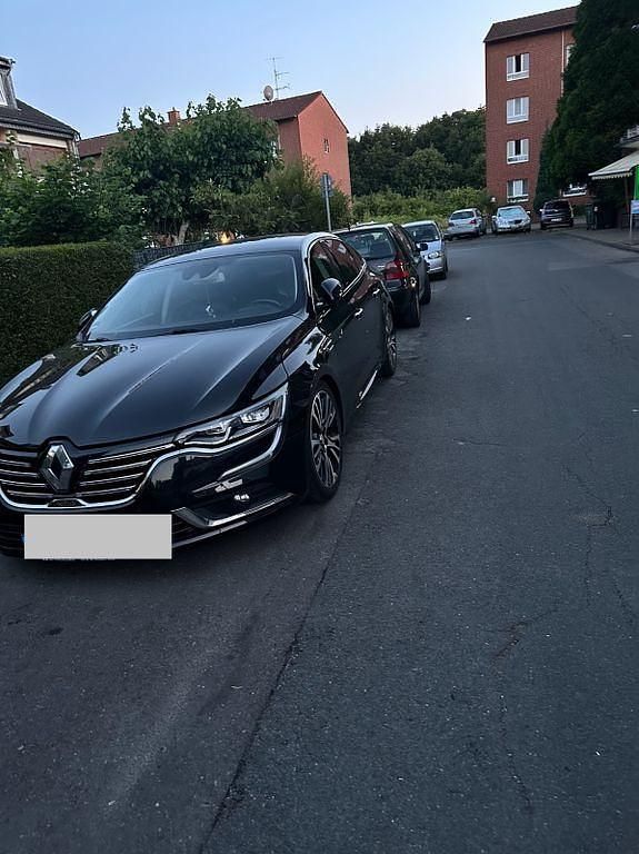 Schwarz Gebraucht 2017 Renault Talisman Initiale Paris Limousine | 15.750 € (Etwas zu teuer) - Bild 1/4