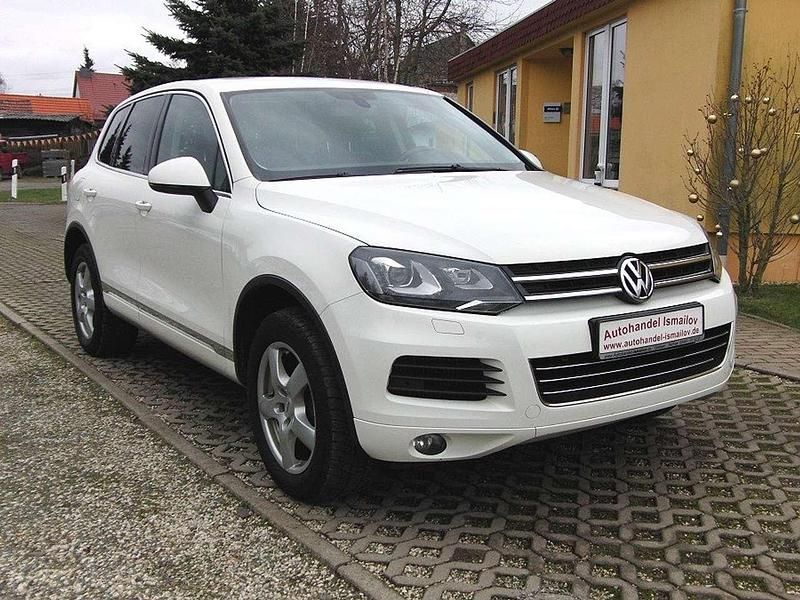 Weiß Gebraucht 2010 VW Touareg Exclusive SUV | 16.900 € (Fairer Preis) - Bild 1/4