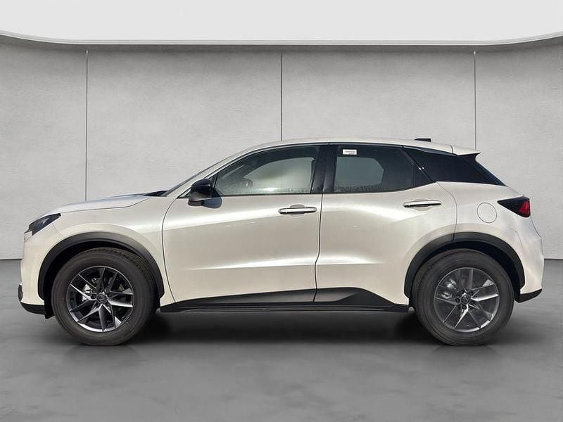 Neu Lexus LBX 136 PS (100 kW) 2026 Titaniumweiß SUV