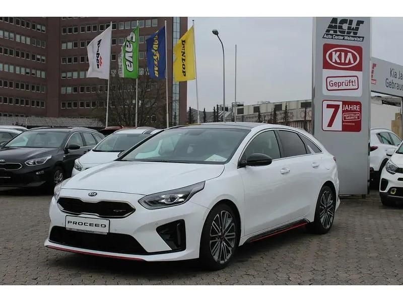 Weiß Gebraucht 2021 Kia ProCeed Kleinwagen | 22.870 € (Fairer Preis) - Bild 1/4
