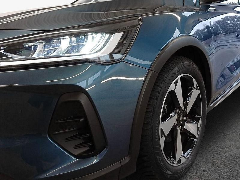 Gebraucht Ford Focus Active 125 PS (91 kW) 2022 Blau Kombi