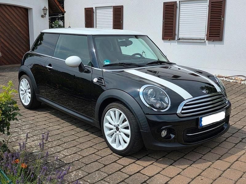 Gebraucht Mini Cooper 122 PS (89 kW) 2012 Schwarz Kleinwagen