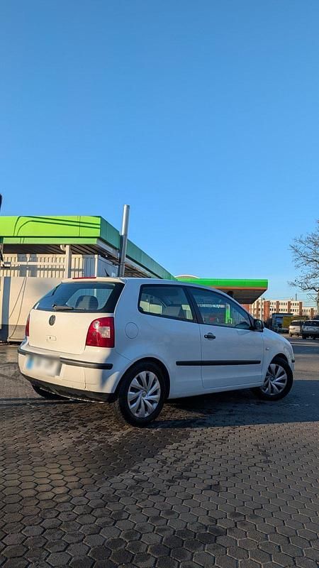 Gebraucht VW Polo 54 PS (39 kW) 2003 Weiß Kleinwagen