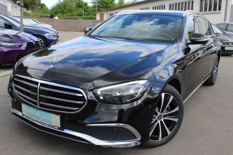 Schwarz Gebraucht 2023 Mercedes E220 Edition | 39.749 € (Superpreis) - Bild 1/4