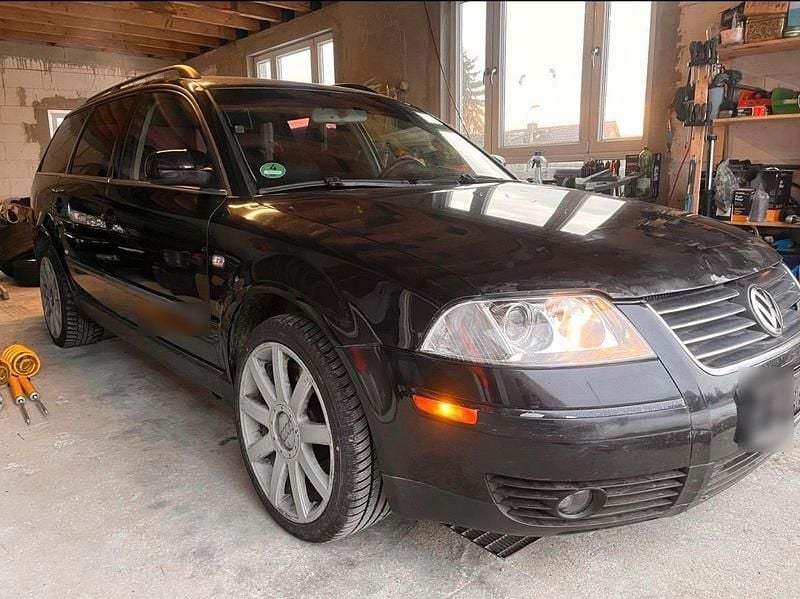 Usata VW Passat 131 CV (96 kW) 2004 Nero Station wagon