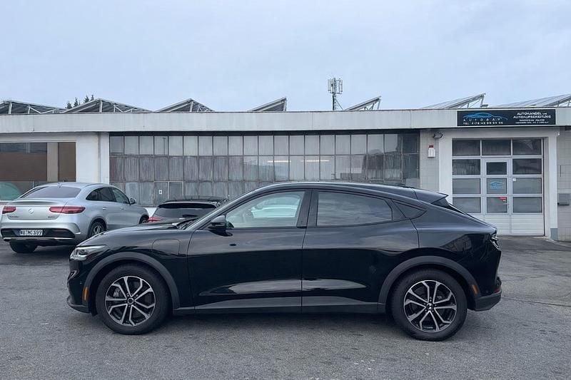 Gebraucht Ford Mustang Mach-E 197 kW (269 PS) 2021 SUV