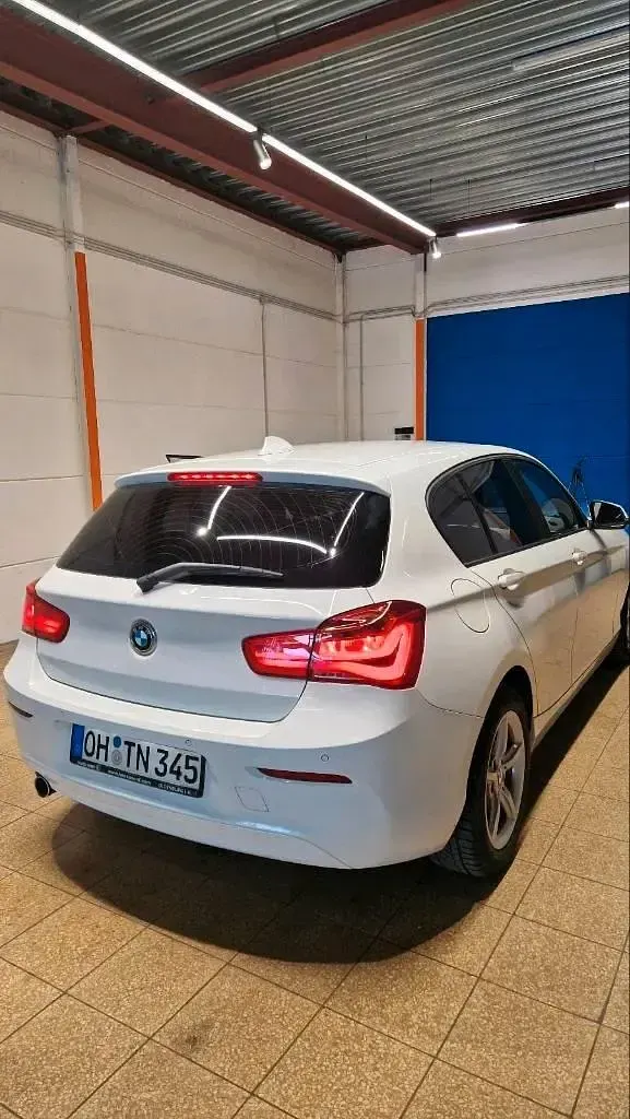 Gebraucht BMW 116 Advantage 115 PS (84 kW) 2019 Weiß Kleinwagen