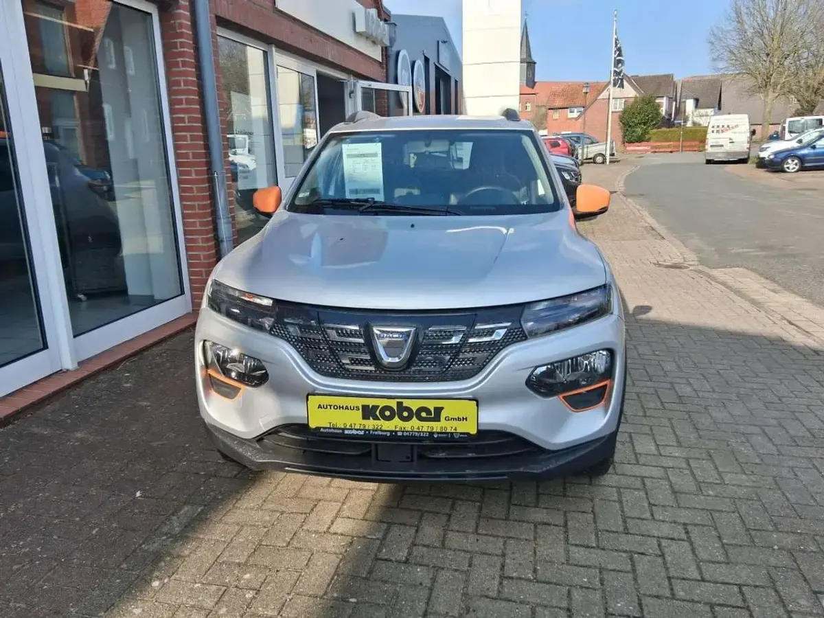 Gebraucht Dacia Spring Comfort Plus 33 kW (45 PS) 2022 Lightning grau Kleinwagen