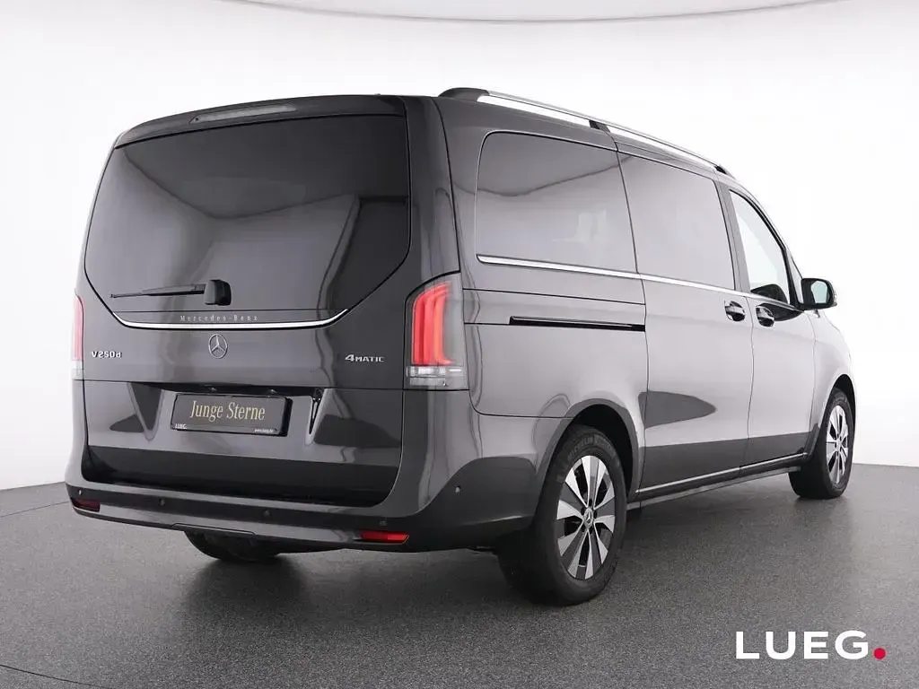 Gebraucht Mercedes V250 Avantgarde 190 PS (139 kW) 2024 Grau Van / Kleinbus