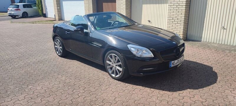 Gebraucht Mercedes SLK200 184 PS (135 kW) 2011 Schwarz Cabrio