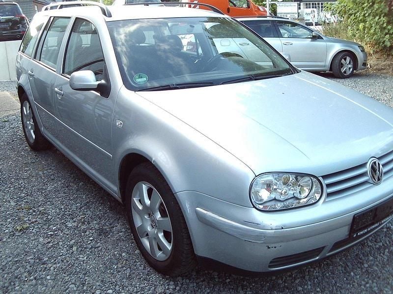 Silber Gebraucht 2005 VW Golf IV Pacific Kombi | 1.990 € (Superpreis) - Bild 1/4