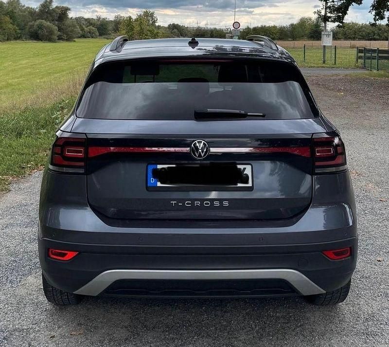 Gebraucht VW T-Cross Active 95 PS (69 kW) 2022 Grau SUV