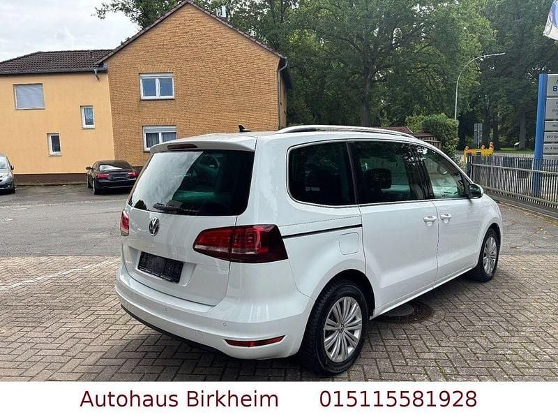 Gebraucht VW Sharan Sound 220 PS (161 kW) 2018 Weiß Van / Kleinbus