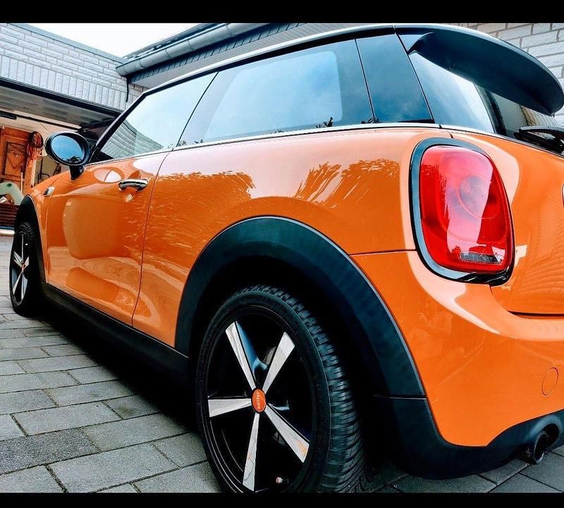 Second-hand Mini Cooper 136 CP (100 kW) 2015 Portocaliu Hatchback