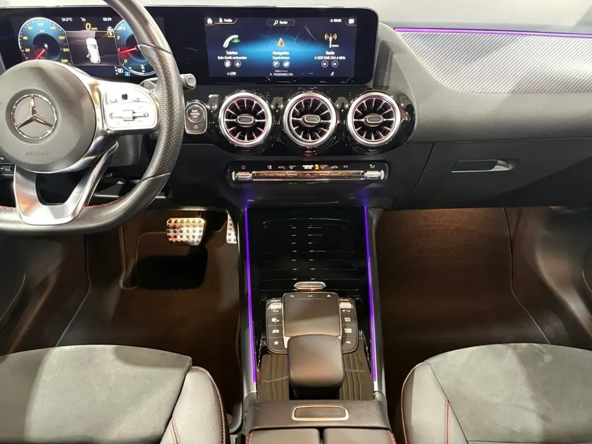 Gebraucht Mercedes GLA200 AMG 120 PS (88 kW) 2023 Szary SUV